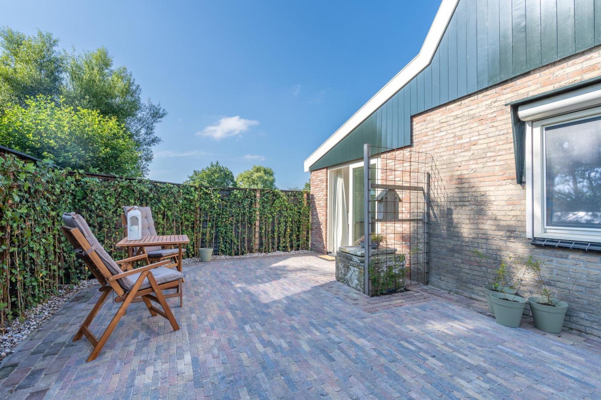 Gastsuite Het Duinroosje Met Hottub Op Het Prive Terras! Den Burg Eksteriør billede